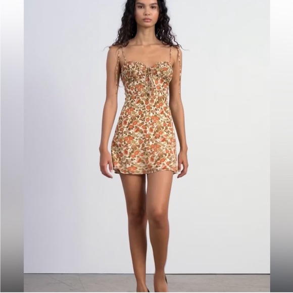 Realisation Devon Mini Silk Dress - Picture 8 of 9